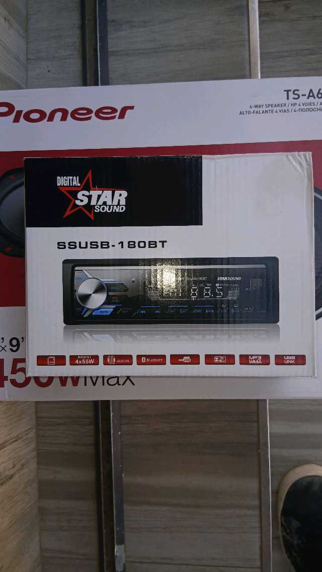 DIGITAL STAR SOUND CAR RADIO