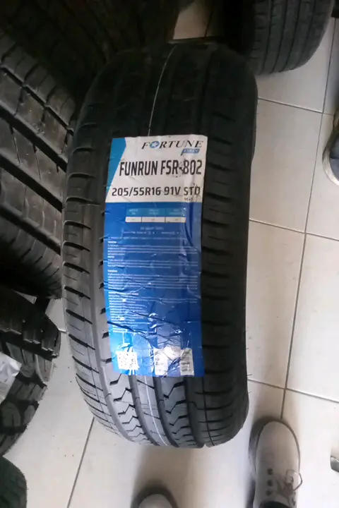 FORTUNE TIRES Passenger Car Tire