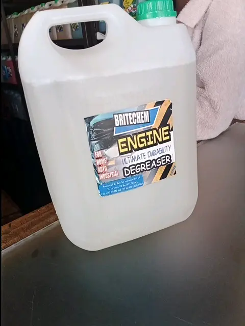 BRITECHEM Engine Degreaser