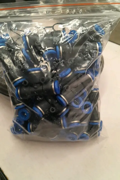 Pipe connectors