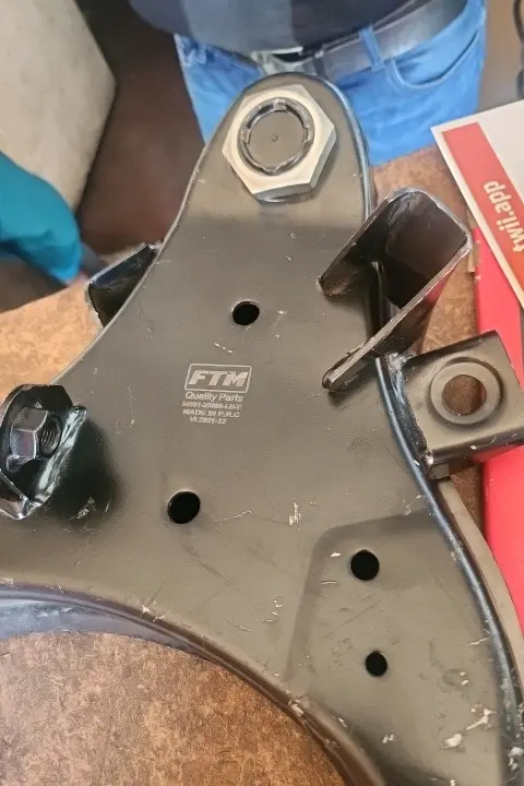 FTM lower control arm Nissan Hardbody
