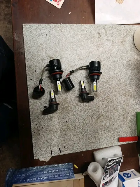 Car LED headlight bulbs H4