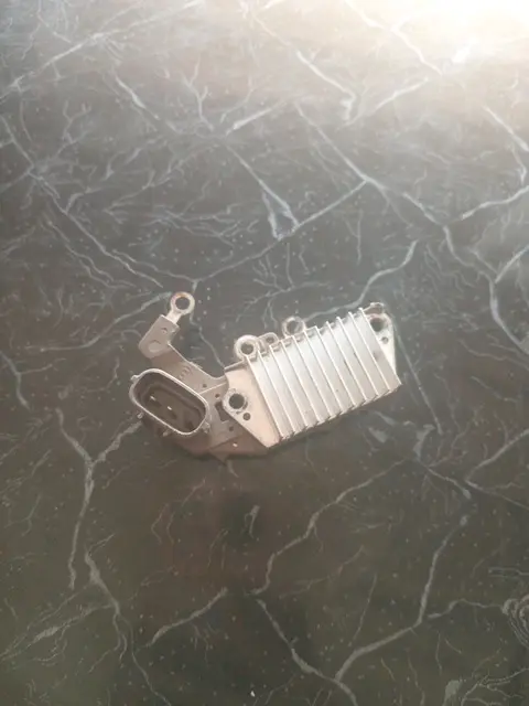 Alternator Voltage Regulator