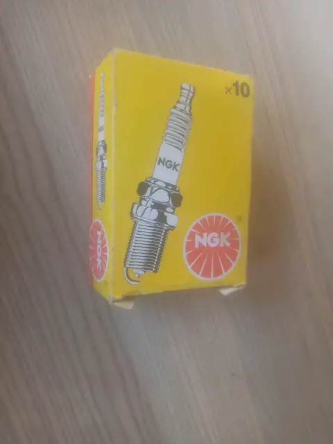 NGK Spark Plug Set