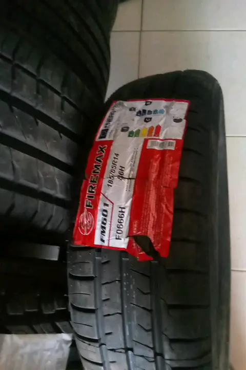 FIREMAX Car Tire