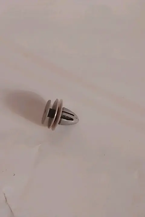 Retainer Clip