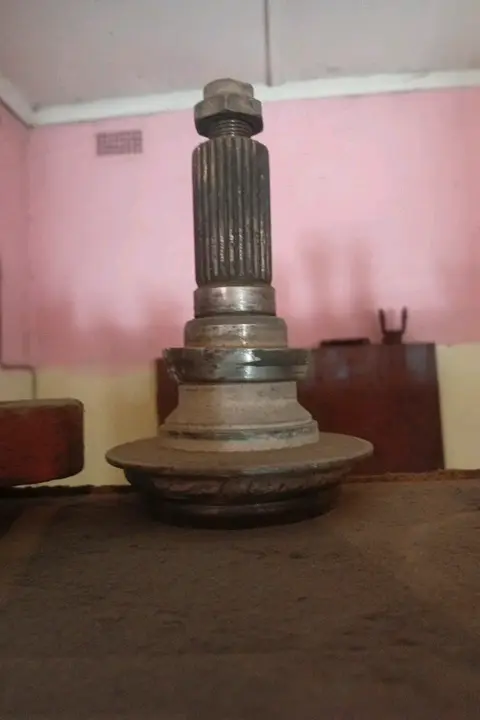 Centre Spline