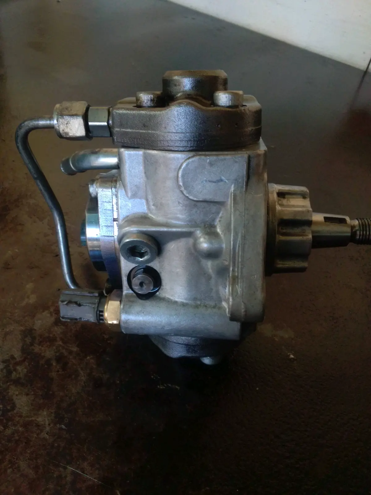 Kb 300 injector pump